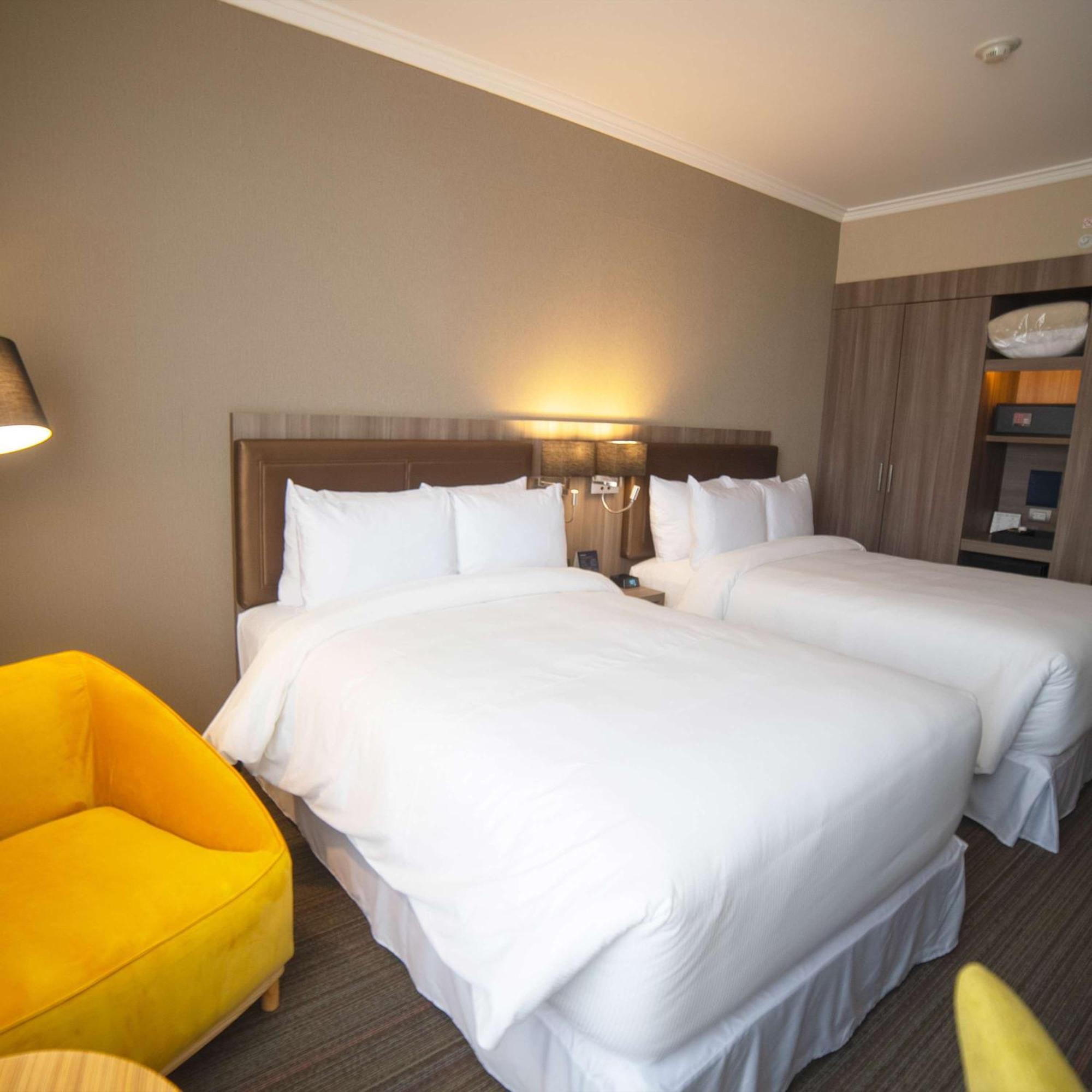 Hotel Doubletree By Hilton Trujillo Encalada Zewnętrze zdjęcie