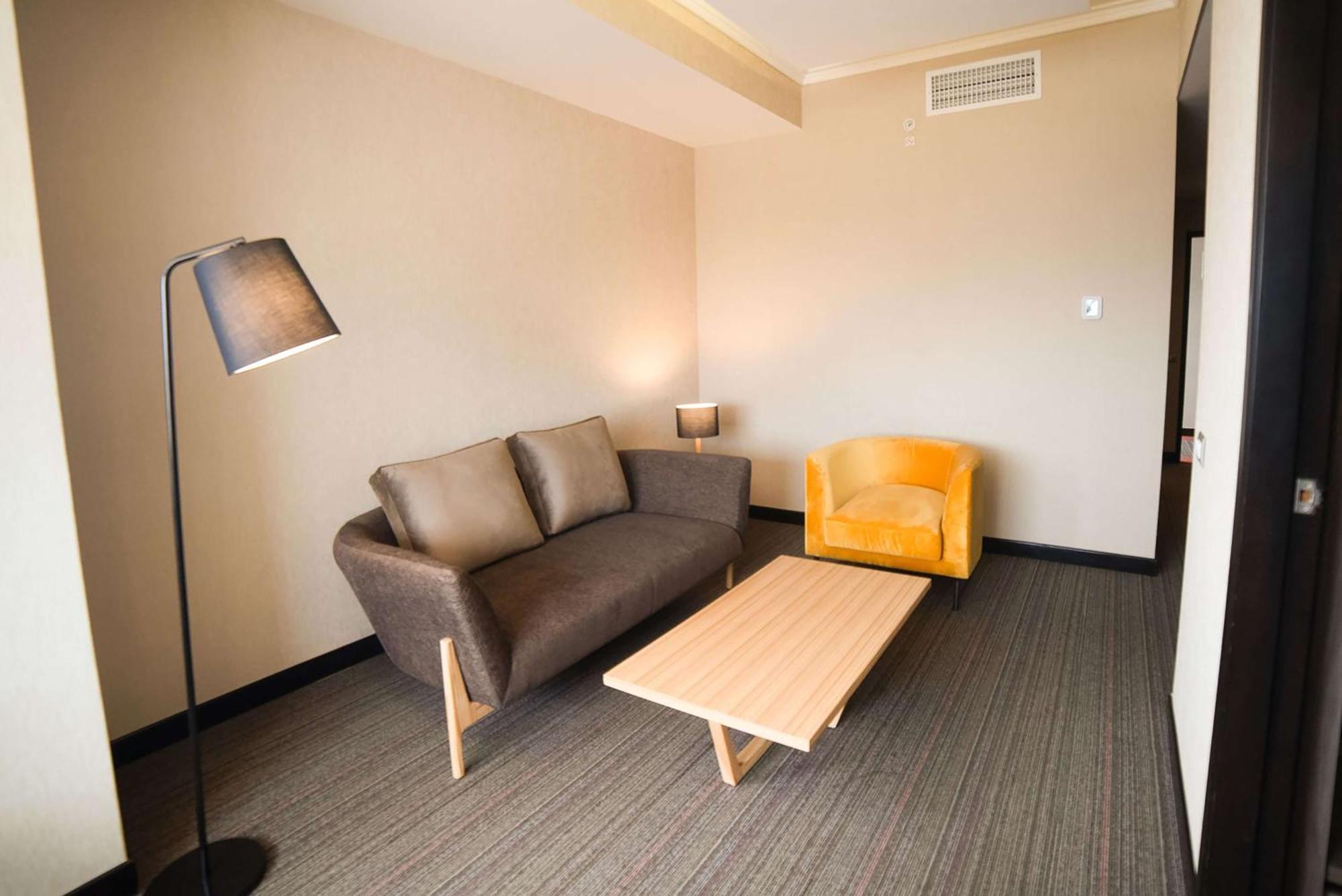 Hotel Doubletree By Hilton Trujillo Encalada Zewnętrze zdjęcie